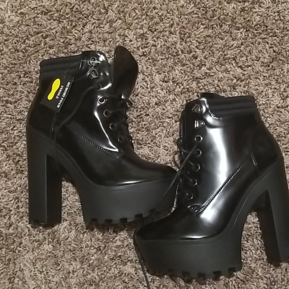 Black Boots